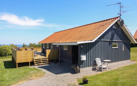 Voitto - 150M from the Sea: Dach, Haus, Grundstueck, Zuhause, Hütte, Estate, Gartenbauten, Schatten, Blockhaus, Landscaping