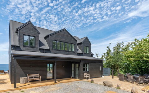 Thormoth - 200M from the Sea: Möbel, Interior Design, Stuhl, Flooring, Tabelle, Resort, Fussboden, Decke, Zimmer, Eco Hotel