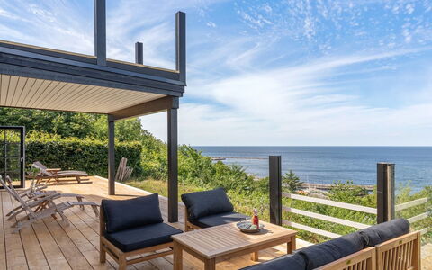 Thormoth - 200M from the Sea: Möbel, Interior Design, Stuhl, Flooring, Tabelle, Resort, Fussboden, Decke, Zimmer, Eco Hotel