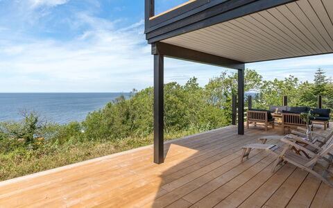 Thormoth - 200M from the Sea: Möbel, Interior Design, Stuhl, Flooring, Tabelle, Resort, Fussboden, Decke, Zimmer, Eco Hotel