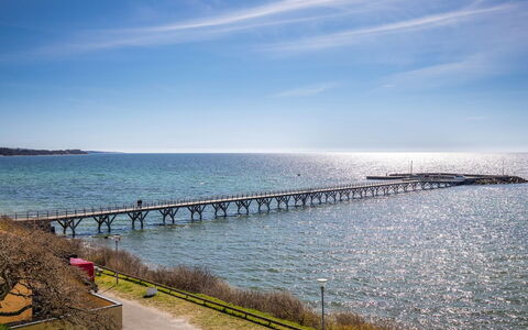 Heleen - 100M from the Sea: Wasser, Gewässer, Brücke, Horizont, Meer, Seebrücke, Küsten Und Ozeanische Forms, Küste, Wasserweg, Ozean