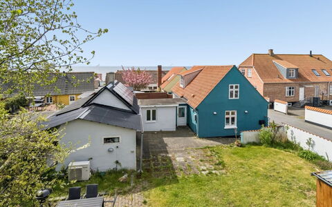 Heleen - 100M from the Sea