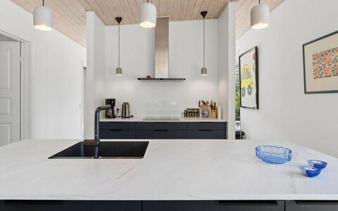 Gonne - 350M from the Sea: Countertop, Küche, Möbel, Interior Design, Küchengerät, Cabinetry, Flooring, Light Fixture, Holz, Decke