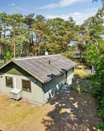 Ellinor - 300M from the Sea
