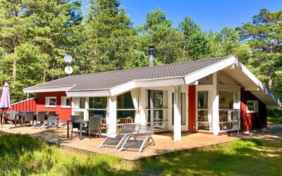 Henriette - 850M from the Sea