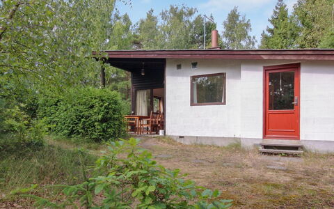 Farina - 150M from the Sea: Holz, Haus, Hütte, Zuhause, Dach, Ländliches Gebiet, Abstellgleis, Blockhaus, Gartenbauten, Hartholz