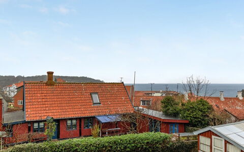 Jolin - 200M from the Sea: Holz, Haus, Hütte, Zuhause, Dach, Ländliches Gebiet, Abstellgleis, Blockhaus, Gartenbauten, Hartholz