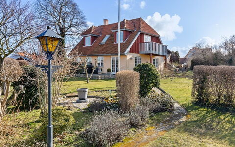 Jolin - 200M from the Sea: Holz, Haus, Hütte, Zuhause, Dach, Ländliches Gebiet, Abstellgleis, Blockhaus, Gartenbauten, Hartholz