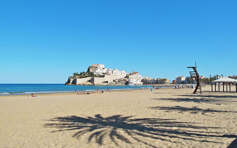 Peñiscola 632: Himmel, Wasser, Strand, Küsten Und Ozeanische Forms, Baum, Strassenlicht, Arecales, Landschaft, Horizont