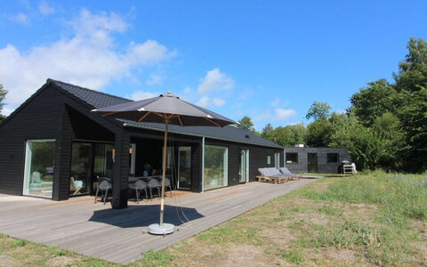 Oke - 350M from the Sea: Dach, Zuhause, Hütte, Abstellgleis, Schatten, Bauernhaus, Estate, Auffahrt, Gartenbauten, Garten