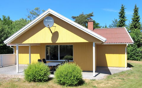 Berthilde - 400M from the Sea: Holz, Haus, Hütte, Zuhause, Dach, Ländliches Gebiet, Abstellgleis, Blockhaus, Gartenbauten, Hartholz