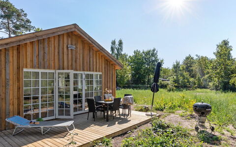 Sami - 200M from the Sea: Holz, Dach, Die Architektur, Zuhause, Haus, Hütte, Abstellgleis, Hartholz, Steigung, Estate