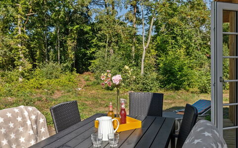 Sami - 200M from the Sea: Holz, Dach, Die Architektur, Zuhause, Haus, Hütte, Abstellgleis, Hartholz, Steigung, Estate