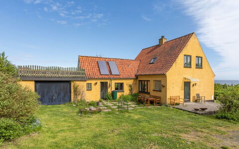 Amlethus - 375M from the Sea: Dach, Haus, Zuhause, Hütte, Abstellgleis, Estate, Auffahrt, Gartenbauten, Garten, Schuppen