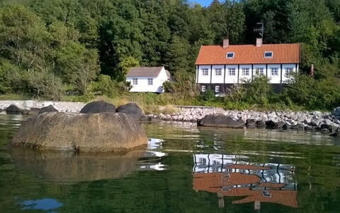 Asgot - 15M from the Sea: Blau, Hütte, Haus, Zuhause, Bauernhaus, Estate, Abstellgleis