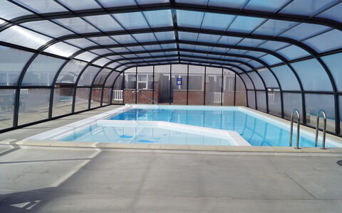 Seppe - 500M from the Sea: Schwimmbad, Verbundwerkstoff, Schatten, Daylighting, Resort