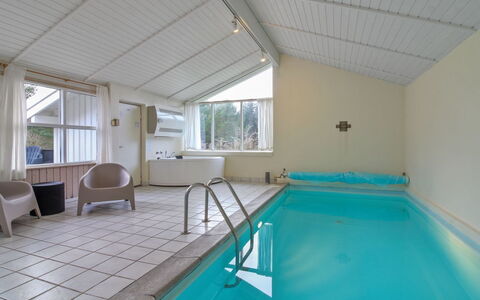 Panu - 600M from the Sea: Flooring, Fussboden, Möbel, Interior Design, Decke, Schwimmbad, Verbundwerkstoff, Resort, Stuhl, Hotel