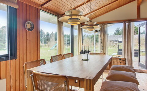 Nestori - 950M from the Sea: Möbel, Interior Design, Stuhl, Flooring, Tabelle, Resort, Fussboden, Decke, Zimmer, Eco Hotel