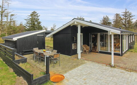 Nestori - 950M from the Sea: Möbel, Interior Design, Stuhl, Flooring, Tabelle, Resort, Fussboden, Decke, Zimmer, Eco Hotel