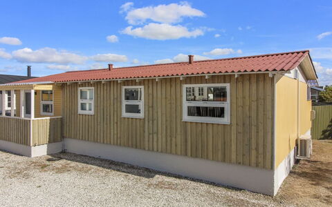 Bozin - 200M from the Sea: Die Architektur, Dach, Zuhause, Verbundwerkstoff, Daylighting, Abstellgleis, Auffahrt