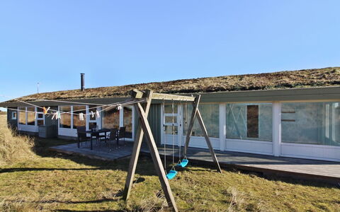 Falka - 800M from the Sea: Pflanzengemeinschaft, Sonnenlicht, Krautige Pflanze, Garten, Plantage, Landwirtschaft, Bauernhof