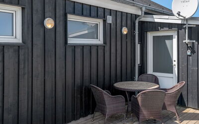 Gynther - 150M from the Sea