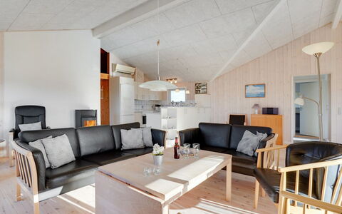 Mano - 200M from the Sea: Blau, Hütte, Haus, Zuhause, Bauernhaus, Estate, Abstellgleis