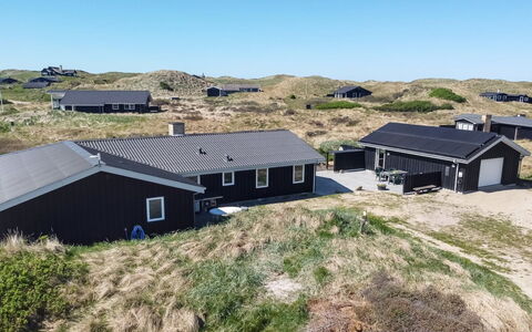 Mano - 200M from the Sea: Blau, Hütte, Haus, Zuhause, Bauernhaus, Estate, Abstellgleis