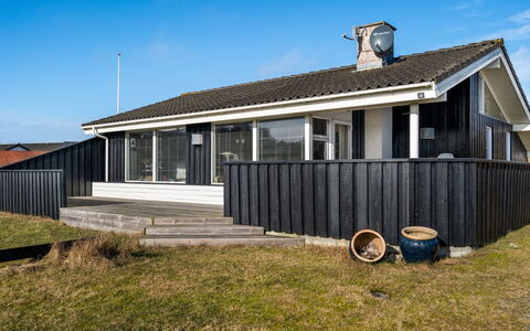 Ofrath - 350M from the Sea: Holz, Dach, Die Architektur, Zuhause, Haus, Hütte, Abstellgleis, Hartholz, Steigung, Estate