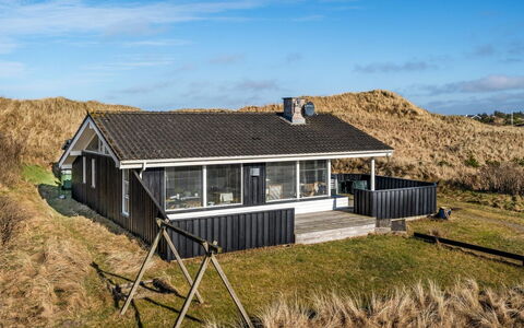 Ofrath - 350M from the Sea: Holz, Dach, Die Architektur, Zuhause, Haus, Hütte, Abstellgleis, Hartholz, Steigung, Estate