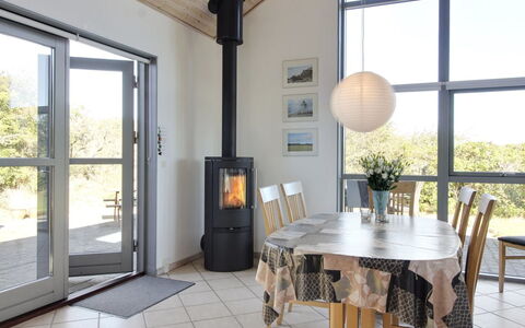 Lothen - 500M from the Sea: Flooring, Wohnzimmer, Holzboden, Stuhl, Hartholz, Holzbeize, Holzofen, Zimmerpflanze, Blumentopf