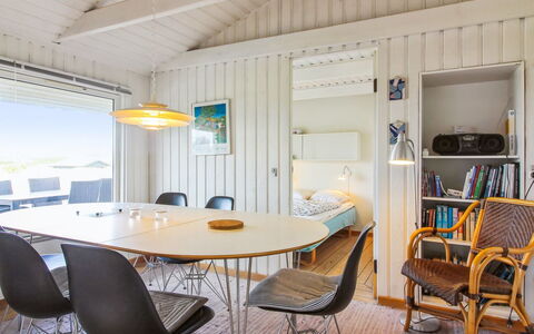 Trude - 250M from the Sea: Strauch, Urban Design, Ground, Backstein, Wohnung, Estate, Mauerwerk, Balkon, Landscaping