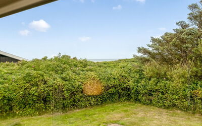 Bengta - 200M from the Sea