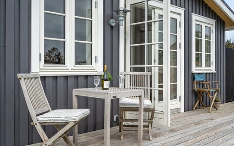 Sofine - 250M from the Sea: 