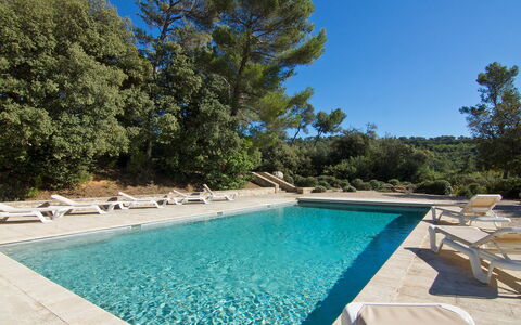 Domaine de Piegros: Schwimmbad, Eigentum, Grundeigentum, Estate, Urlaub, Haus, Villa, Freizeit, Gebäude, Landschaft