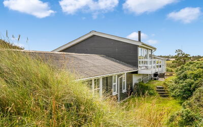 Stina - 250M from the Sea