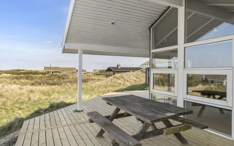 Solvejg - 150M from the Sea: Schwimmbad, Gartenmöbel, Möbel, Resort, Flagstone, Eco Hotel, Schatten, Stuhl, Freizeit, Estate