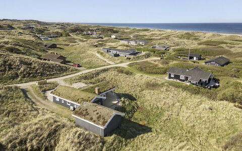 Solvejg - 150M from the Sea: Schwimmbad, Gartenmöbel, Möbel, Resort, Flagstone, Eco Hotel, Schatten, Stuhl, Freizeit, Estate