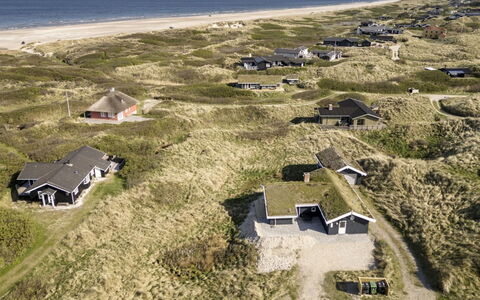 Solvejg - 150M from the Sea: Schwimmbad, Gartenmöbel, Möbel, Resort, Flagstone, Eco Hotel, Schatten, Stuhl, Freizeit, Estate