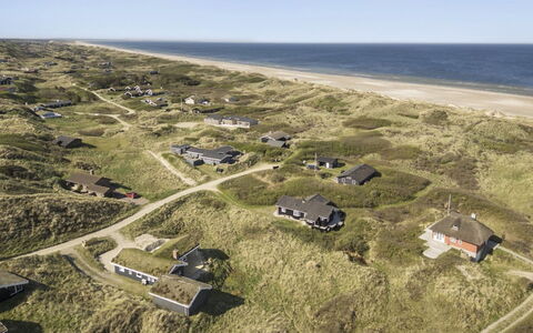 Solvejg - 150M from the Sea: Schwimmbad, Gartenmöbel, Möbel, Resort, Flagstone, Eco Hotel, Schatten, Stuhl, Freizeit, Estate