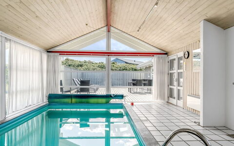 Anne - 100M from the Sea: Schwimmbad, Verbundwerkstoff, Resort, Decke, Eco Hotel, Schatten, Hotel, Design, Stuhl, Villa