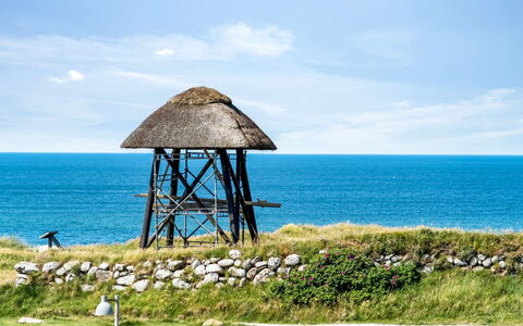 Kauko - 150M from the Sea: Himmel, Blau, Horizont, Meer, Küsten Und Ozeanische Forms, Ozean, Küste, Dachdecken, Ufer