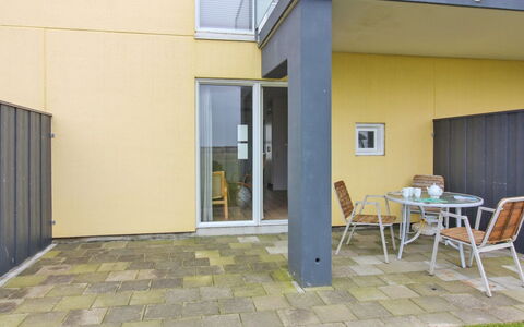 Helke - 150M from the Sea: Hütte, Zuhause, Haus, Dach, Veranda, Estate, Abstellgleis, Gartenbauten, Bauernhaus, Garten