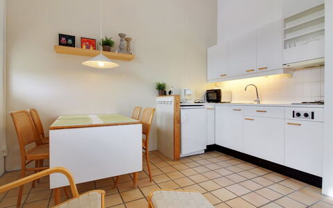 Tomte - 70M from the Sea: Interior Design, Flooring, Küche, Fussboden, Holz, Möbel, Decke, Küchengerät, Major Appliance, Countertop