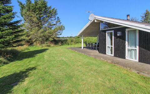 Gesine - 900M from the Sea: Haus, Zuhause, Hütte, Dach, Bauernhaus, Estate, Rasen, Abstellgleis, Gartenbauten, Landscaping