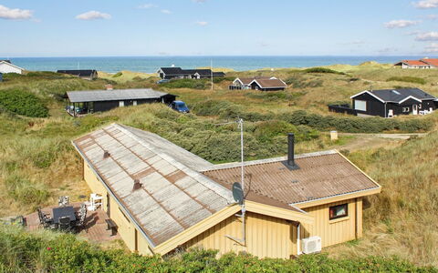 Riitta - 300M from the Sea: Schwimmbad, Gartenmöbel, Möbel, Resort, Flagstone, Eco Hotel, Schatten, Stuhl, Freizeit, Estate
