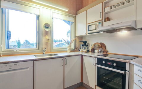 Lovisa - 500M from the Sea: 