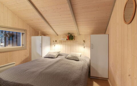 Lovisa - 500M from the Sea: Möbel, Interior Design, Stuhl, Flooring, Tabelle, Resort, Fussboden, Decke, Zimmer, Eco Hotel