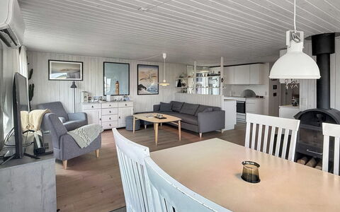 Steffenie - 400M from the Sea: Holz, Flooring, Möbel, Fussboden, Decke, Zuhause, Wohnzimmer, Küche & Esszimmer Tisch, Hartholz, Holzboden