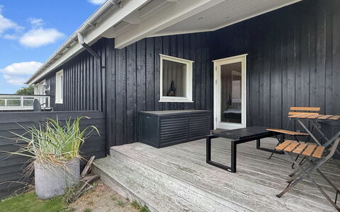 Steffenie - 400M from the Sea: Holz, Fussboden, Flooring, Verbundwerkstoff, Planke, Hartholz, Decke, Holzboden, Abstellgleis